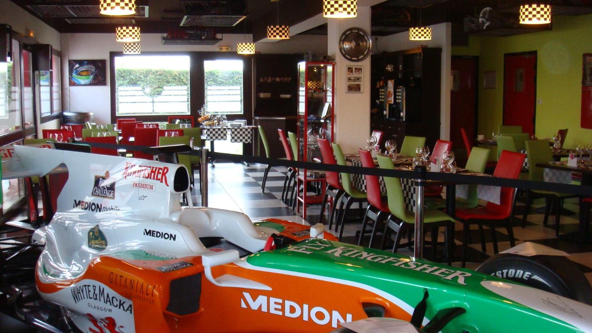 Enzo Hotels Pont-A-Mousson By Kyriad Direct Restaurant bilde